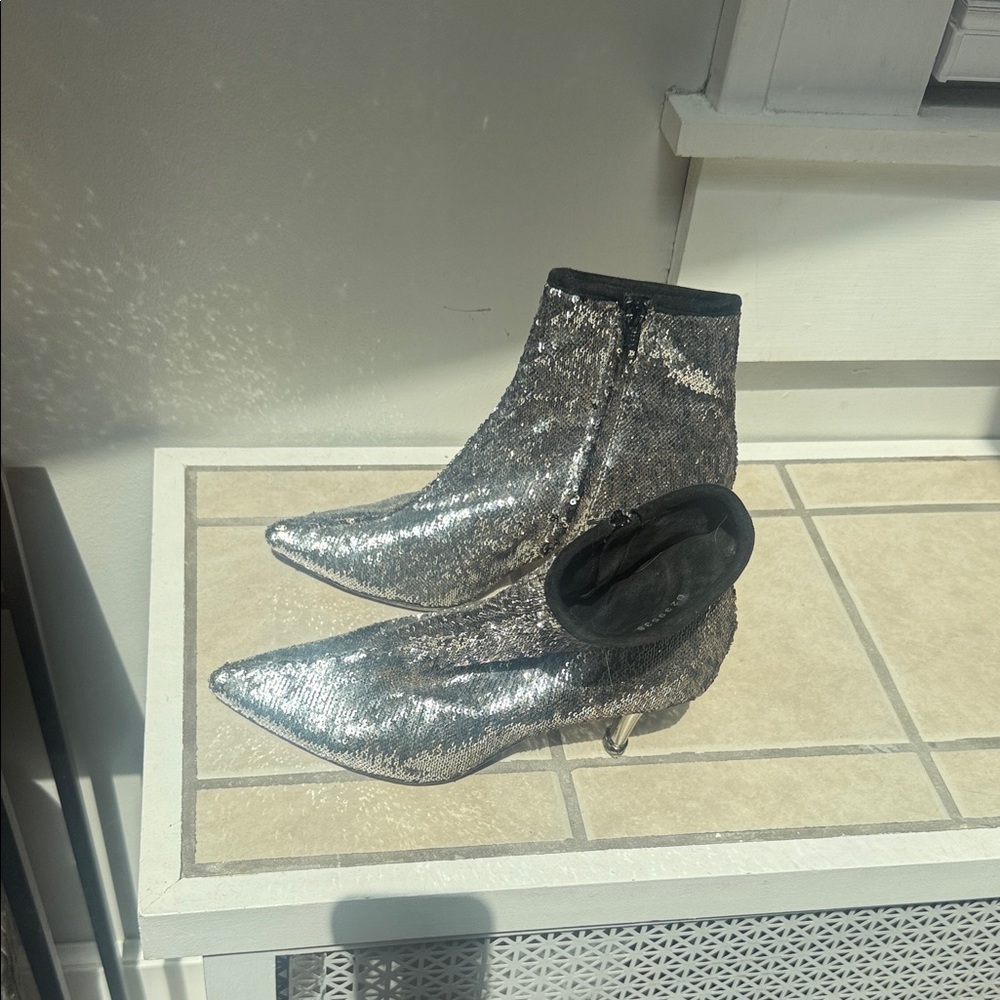 Attilio Giusti Leombruni Silver Sequin Heeled Boots